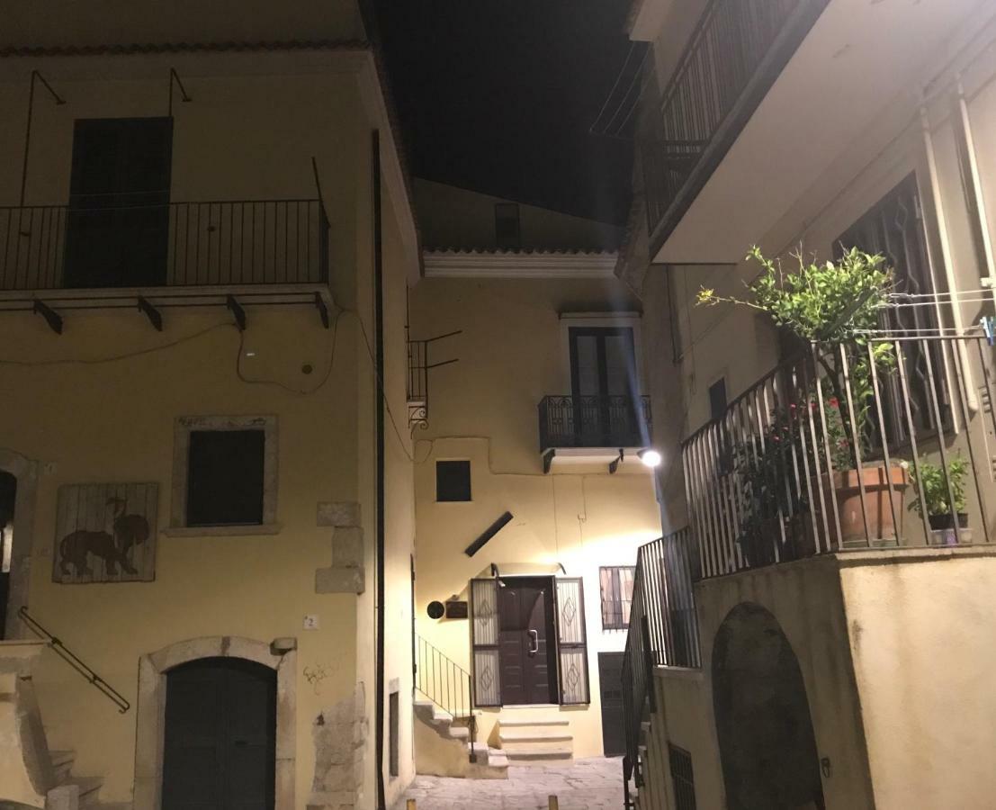 Ca' Del Borgo Hotel Venosa Exterior photo